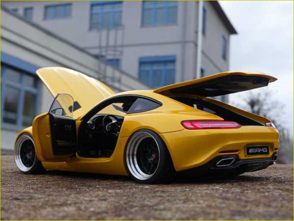 1:18 MERCEDES-BENZ AMG GTS "SOLARBEAN GELB" 2014 IAA